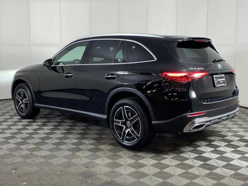 2026 Mercedes-Benz GLC 300 4MATIC