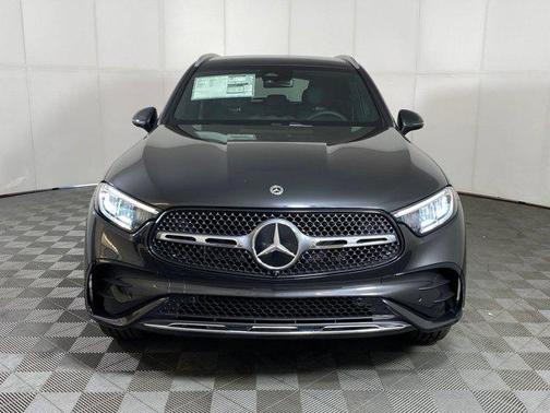 2026 Mercedes-Benz GLC 300 4MATIC