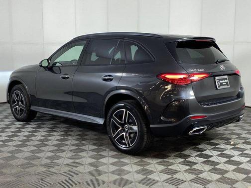 2026 Mercedes-Benz GLC 300 4MATIC