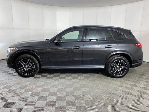 2026 Mercedes-Benz GLC 300 4MATIC