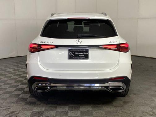 2025 Mercedes-Benz GLC 300 4MATIC