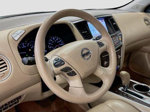 2014 Nissan Pathfinder Platinum