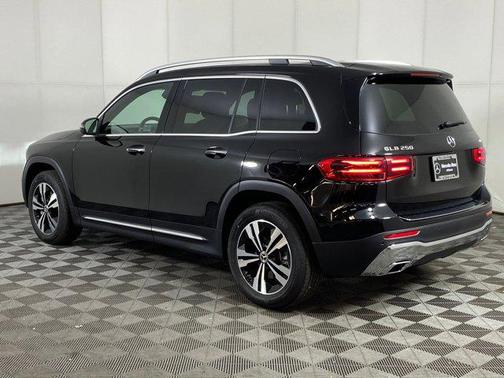 2025 Mercedes-Benz GLB 250 4MATIC