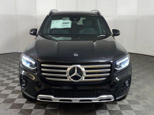 2025 Mercedes-Benz GLB 250 4MATIC