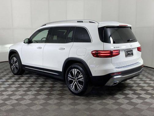 2025 Mercedes-Benz GLB 250 4MATIC