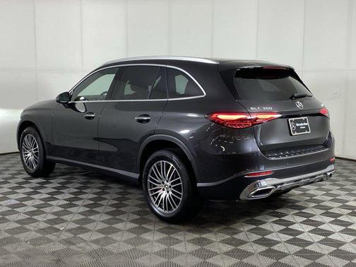 2025 Mercedes-Benz GLC 300 4MATIC