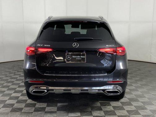 2025 Mercedes-Benz GLC 300 4MATIC