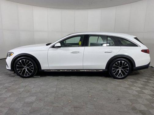 2025 Mercedes-Benz E-Class 4MATIC