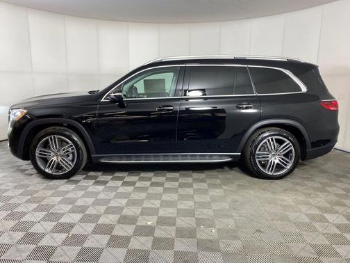 Black 2026 Mercedes-Benz GLS 450 4MATIC