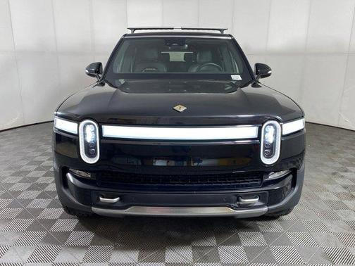 2024 Rivian R1S Adventure