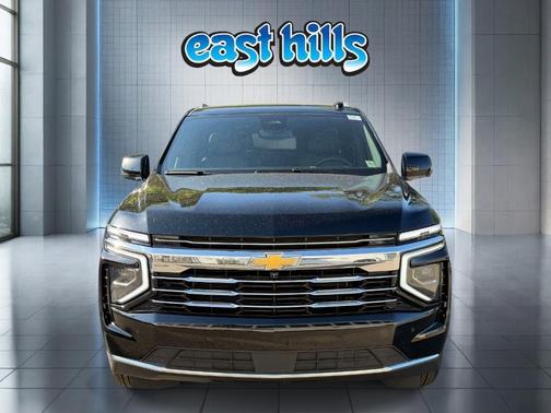 Black 2025 Chevrolet Suburban LT