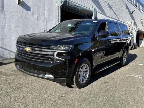 2024 Chevrolet Suburban LT
