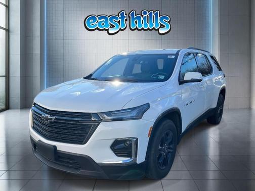 2022 Chevrolet Traverse LT Leather