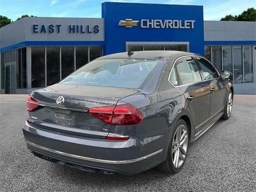 2017 Volkswagen Passat 1.8T R-Line