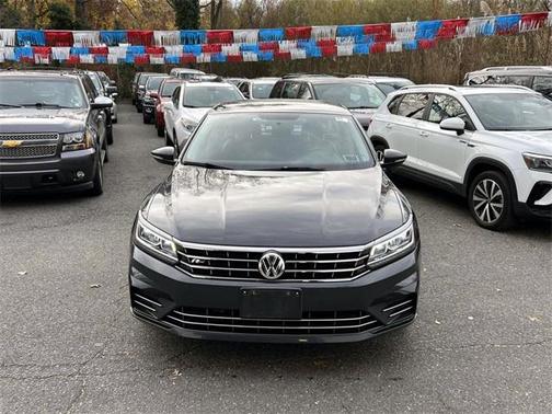 2017 Volkswagen Passat 1.8T R-Line