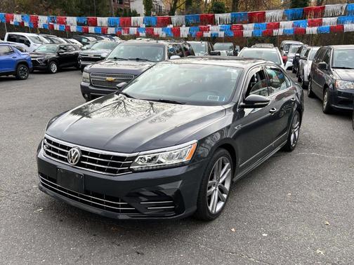 2017 Volkswagen Passat 1.8T R-Line