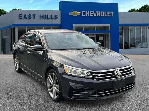 2017 Volkswagen Passat 1.8T R-Line