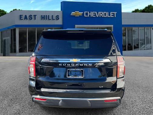 2024 Chevrolet Suburban LT