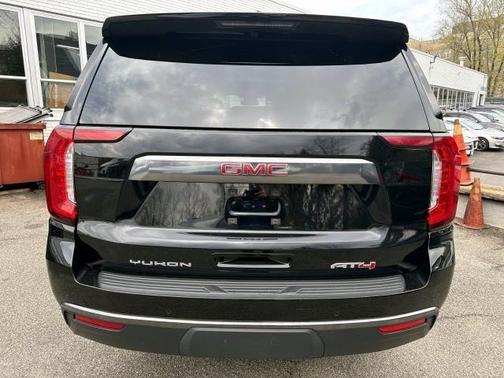 2023 GMC Yukon XL AT4