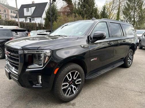 2023 GMC Yukon XL AT4