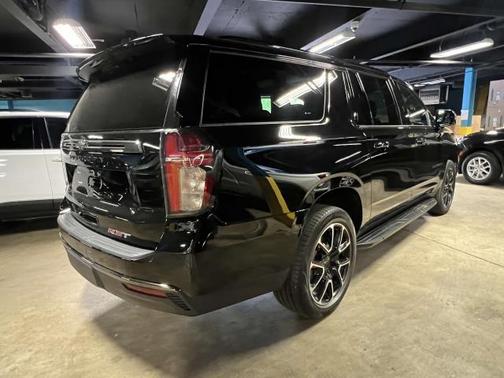 2021 Chevrolet Suburban RST