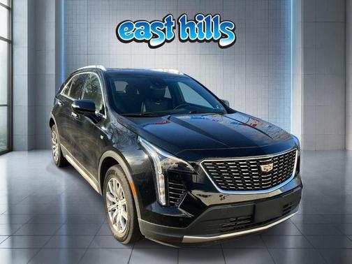 Stellar Black Metallic 2023 Cadillac XT4 Premium Luxury