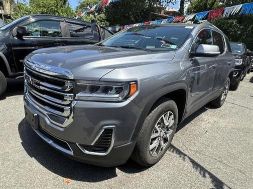 2022 GMC Acadia SLE