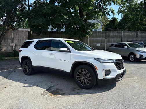 2022 Chevrolet Traverse RS