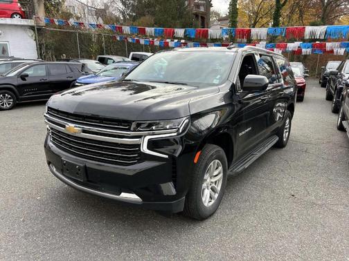 2024 Chevrolet Suburban LT