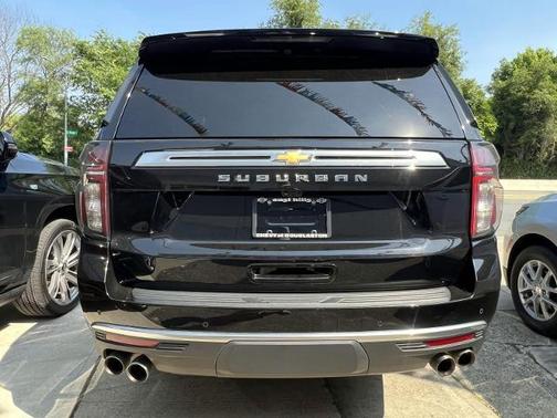 2023 Chevrolet Suburban High Country