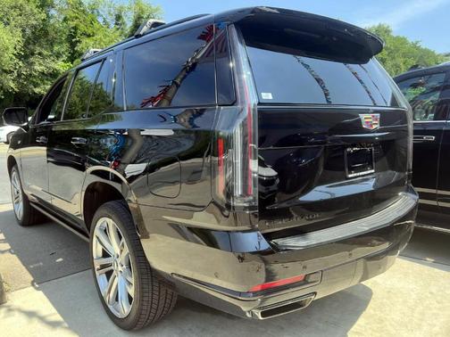 2025 Cadillac Escalade Sport Platinum