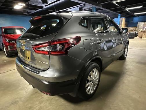 2022 Nissan Rogue Sport SV