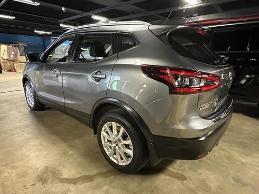 2022 Nissan Rogue Sport SV