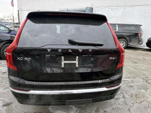 2023 Volvo XC90 B6 Plus 7-Seater