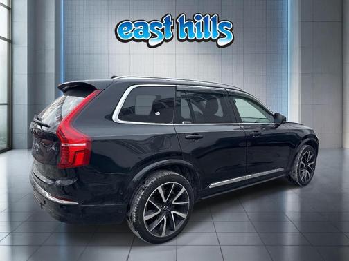 2023 Volvo XC90 B6 Plus 7-Seater