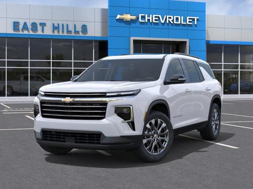 White 2026 Chevrolet Traverse LT