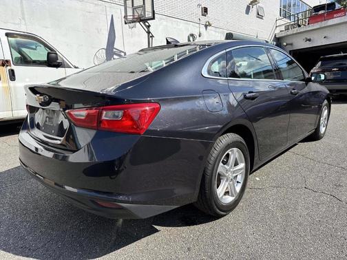 2022 Chevrolet Malibu 1LS