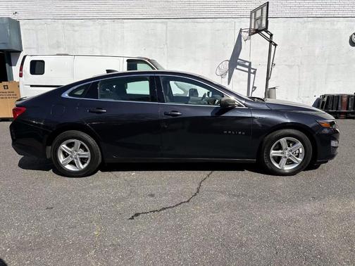 2022 Chevrolet Malibu 1LS