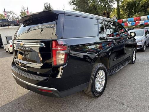 2024 Chevrolet Suburban LT