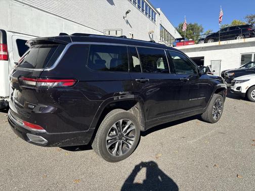 2023 Jeep Grand Cherokee L Overland