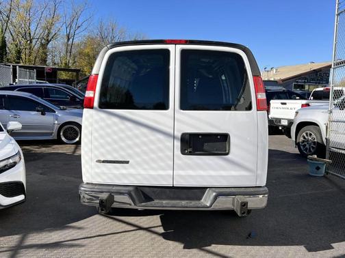 2024 Chevrolet Express 2500 Work Van