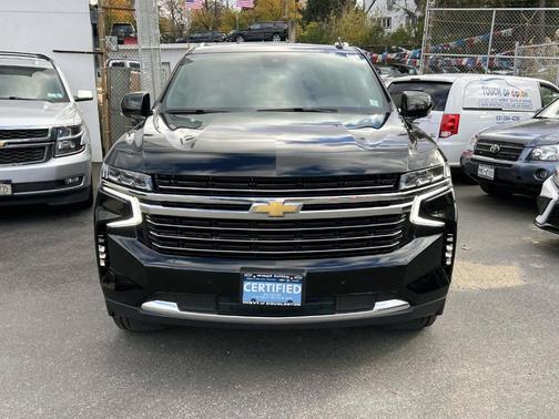 2024 Chevrolet Suburban LT