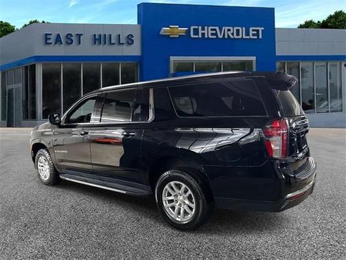 2024 Chevrolet Suburban LT