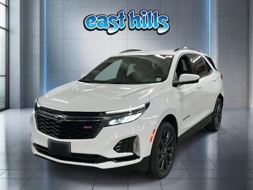 White 2022 Chevrolet Equinox RS