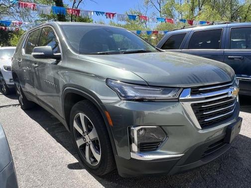 2022 Chevrolet Traverse LT Leather