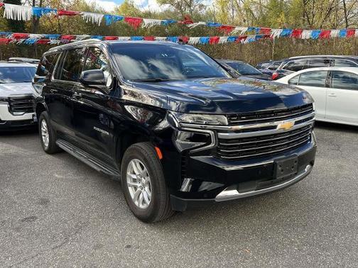 2024 Chevrolet Suburban LT