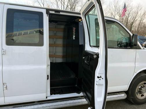 2022 Chevrolet Express 2500 Work Van