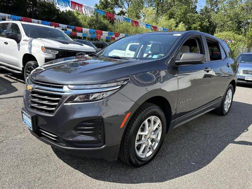 2022 Chevrolet Equinox LS
