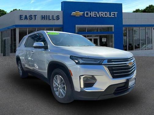 2022 Chevrolet Traverse LT Leather