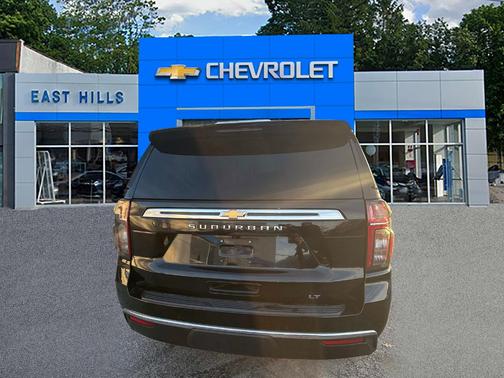 2024 Chevrolet Suburban LT